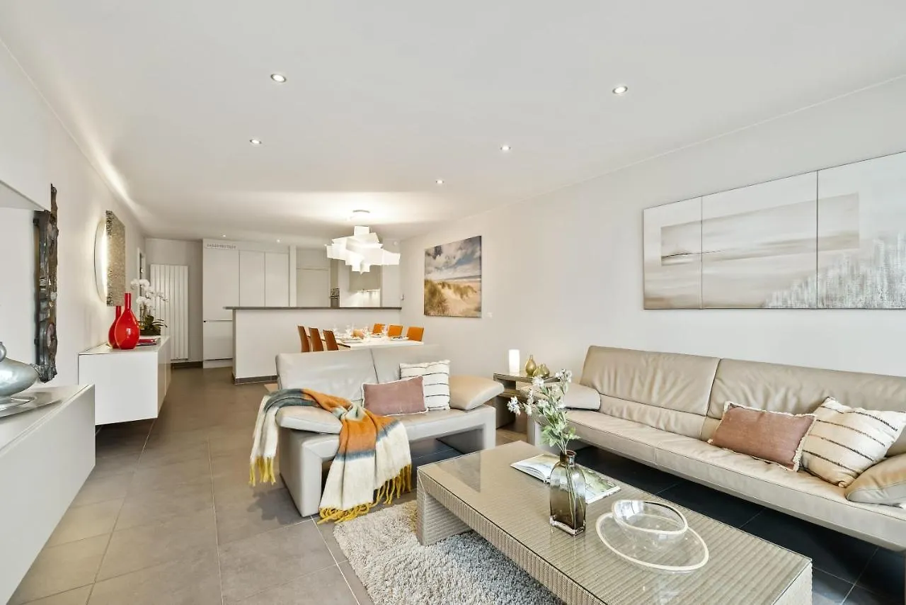 Modern Apartment Located At The Center Of Ostend